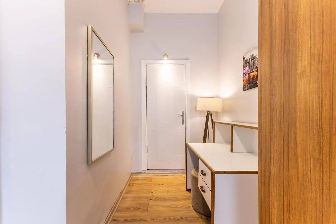 Apartment Lovely Flat Near Shore And Trendy Spots In Kadikoy Istanbul